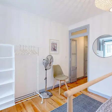 Alfama, Bright And Spacious With Private Terrace, By Timecooler ליסבון