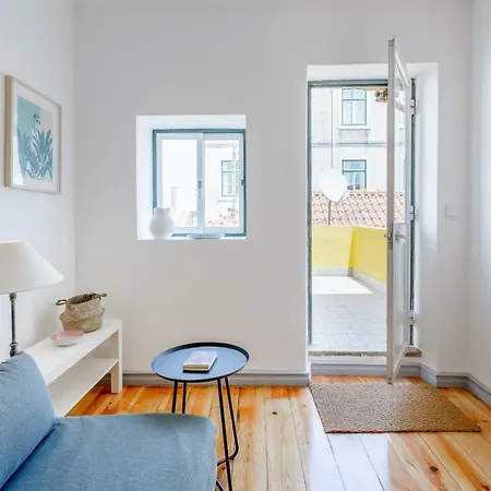 Alfama, Bright And Spacious With Private Terrace, By Timecooler דירה ליסבון