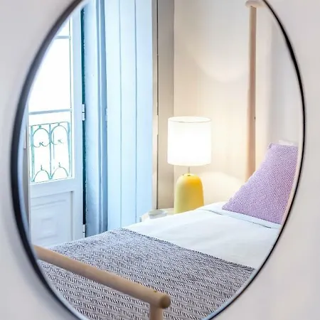 Alfama, Bright And Spacious With Private Terrace, By Timecooler 아파트