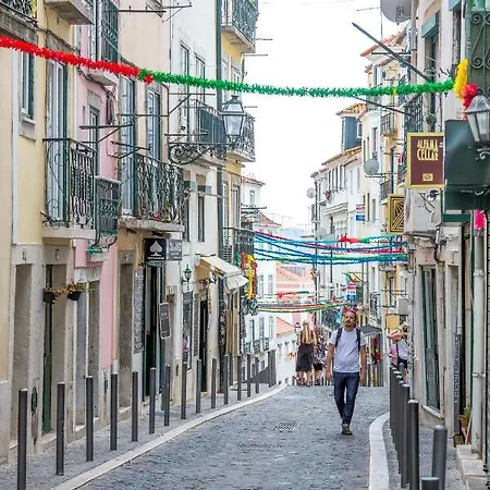 Alfama, Bright And Spacious With Private Terrace, By Timecooler דירה ליסבון