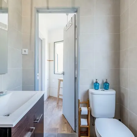 דירה Alfama, Bright And Spacious With Private Terrace, By Timecooler ליסבון