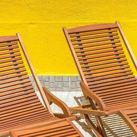 Alfama, Bright And Spacious With Private Terrace, By Timecooler *