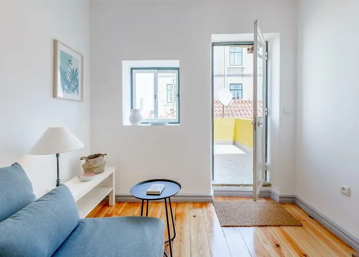 Alfama, Bright And Spacious With Private Terrace, By Timecooler דירה ליסבון