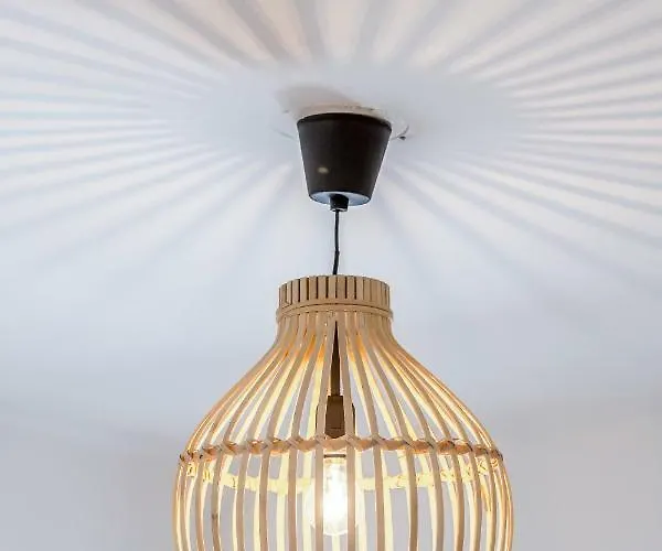 דירה Alfama, Bright And Spacious With Private Terrace, By Timecooler