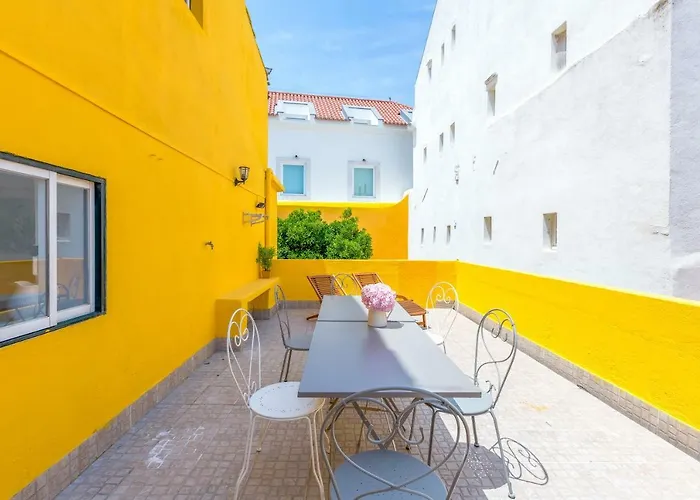 Alfama, Bright And Spacious With Private Terrace, By Timecooler דירה