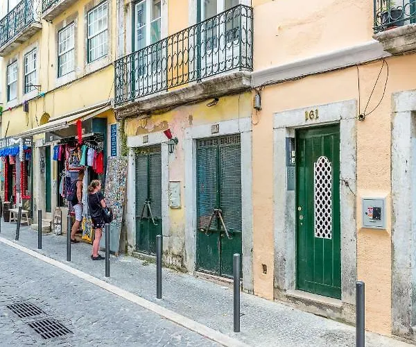 דירה Alfama, Bright And Spacious With Private Terrace, By Timecooler *