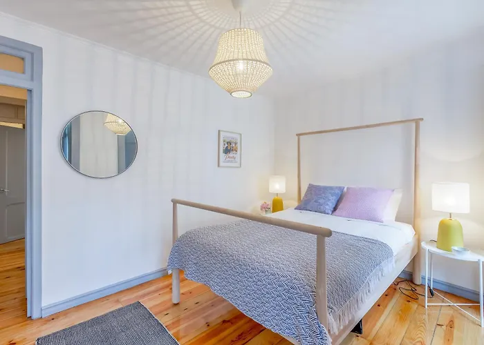 Alfama, Bright And Spacious With Private Terrace, By Timecooler * ליסבון