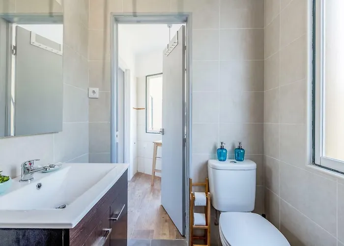 דירה Alfama, Bright And Spacious With Private Terrace, By Timecooler ליסבון