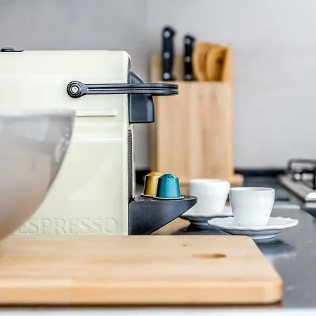 Apartment Alfama, Bright And Spacious With Private Terrace, By Timecooler