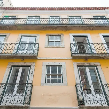 Alfama, Bright And Spacious With Private Terrace, By Timecooler Lissabon