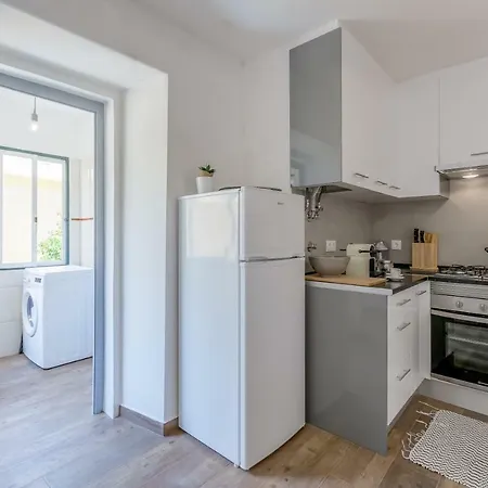 Alfama, Bright And Spacious With Private Terrace, By Timecooler * Lisboa