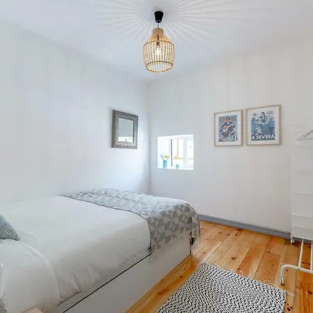 Lägenhet Alfama, Bright And Spacious With Private Terrace, By Timecooler *